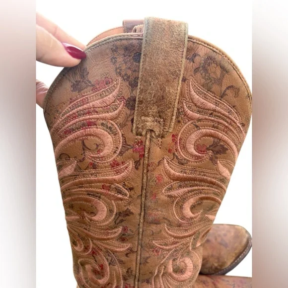 Lucchese Tan Floral Laurelie 100 % leather Embroidered Heeled Boots 7.5 - Picture 6 of 12
